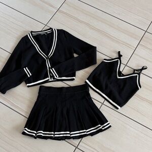 Windsor 3 piece set size XS a knit top skirt and sweater